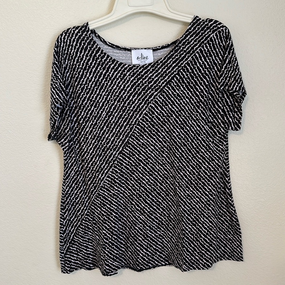 🌸A-Line Short Sleeve Top🌸